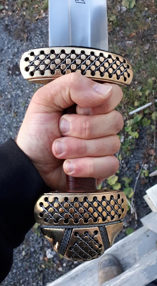 norwegian viking sword grip length